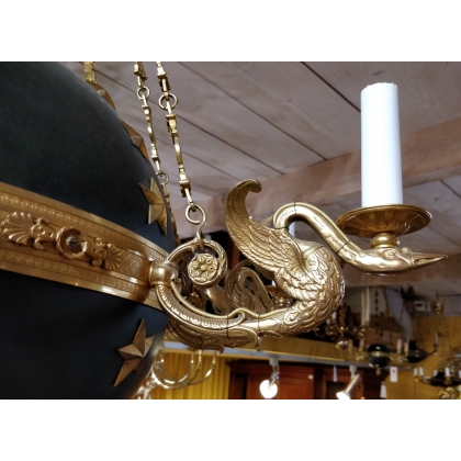 Lustre boule style Empire décoré d\'étoiles