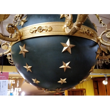 Lustre boule style Empire décoré d\'étoiles