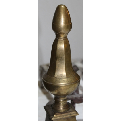 Paire de chenets Louis XIV décor toupie