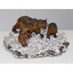 Sculpture \"Ours\"