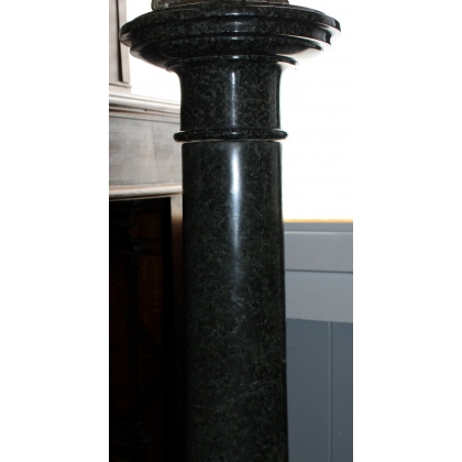 Paire de colonnes en marbre vert