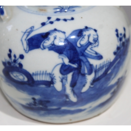 Théière boule en porcelaine décor personnages