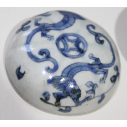 Boite ronde en porcelaine décor dragons