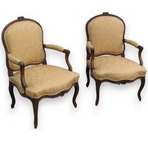 Paire de fauteuils Louis XV à dossier plat