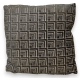 Coussin en velours carreaux noirs