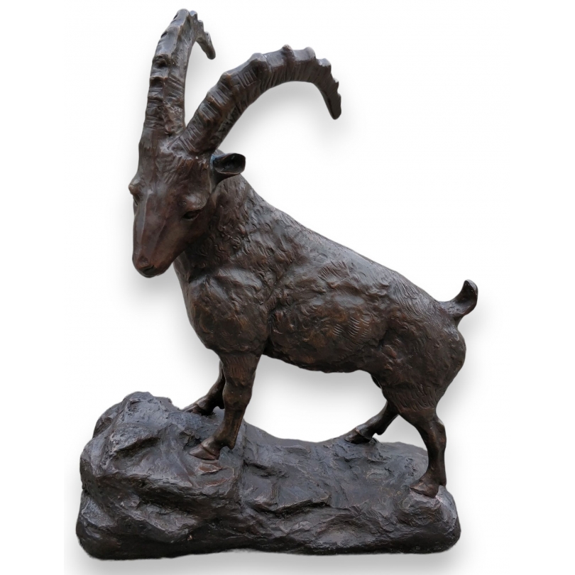 Small ibex on a plinth, in bronze