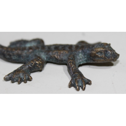 Petit lézard plat en bronze