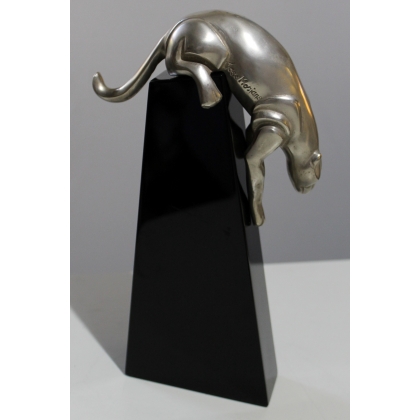Panthère en bronze argenté sur socle
