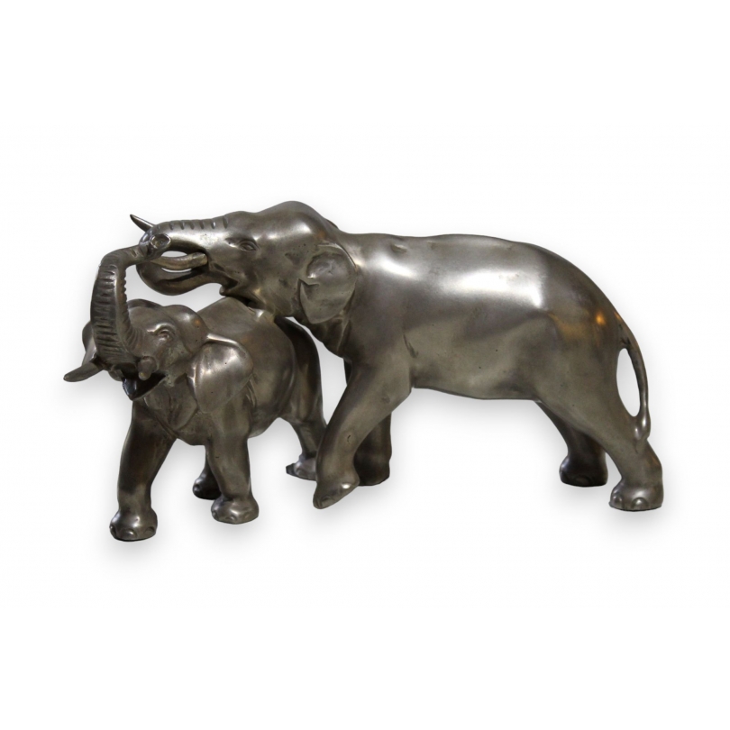 Couple d'éléphants en bronze argenté