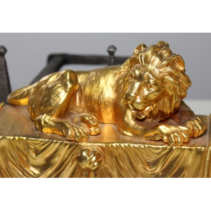  Paire de chenets "Lions". sur  Moinat SA  - Antiquités décoration