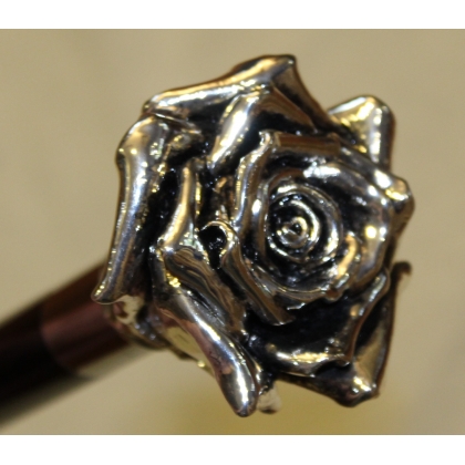 Canne avec pommeau "Rose" argenté