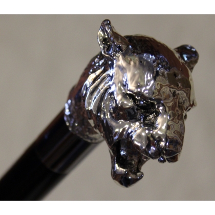 Walking stick with a silver tiger-patterned knob