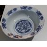 Coupe en porcelaine bleu-blanc décor personnages