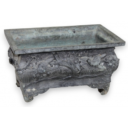 Jardinière chinoise en bronze ornée d\'oiseaux