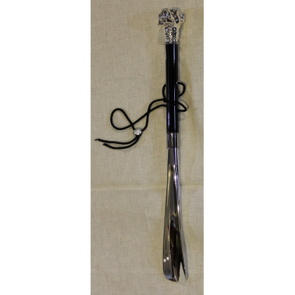 Silver-coloured ‘Bulldog Head’ shoehorn