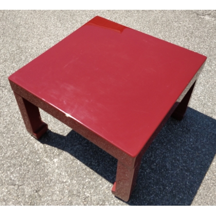  Table basse en laque rouge sur  Moinat SA  - Antiquités décoration