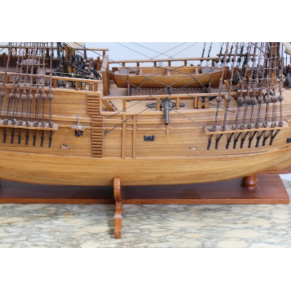 Maquette de bateau \"Endeavour\"