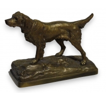 Chien de chasse en bronze