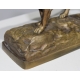 Chien de chasse en bronze