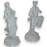 A pair of white porcelain figurines. On  Moinat SA  - Antiques and home décor