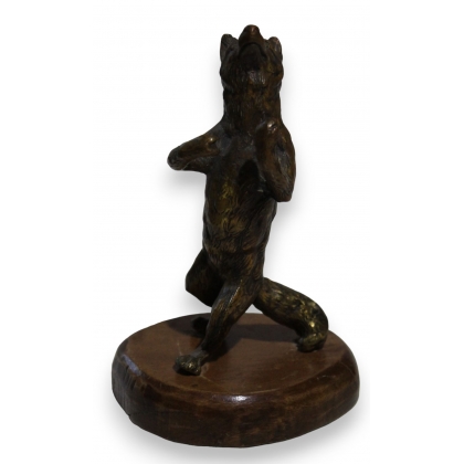 Renard debout en bronze sur socle en bois