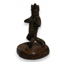 Renard debout en bronze sur socle en bois
