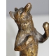 Renard debout en bronze sur socle en bois