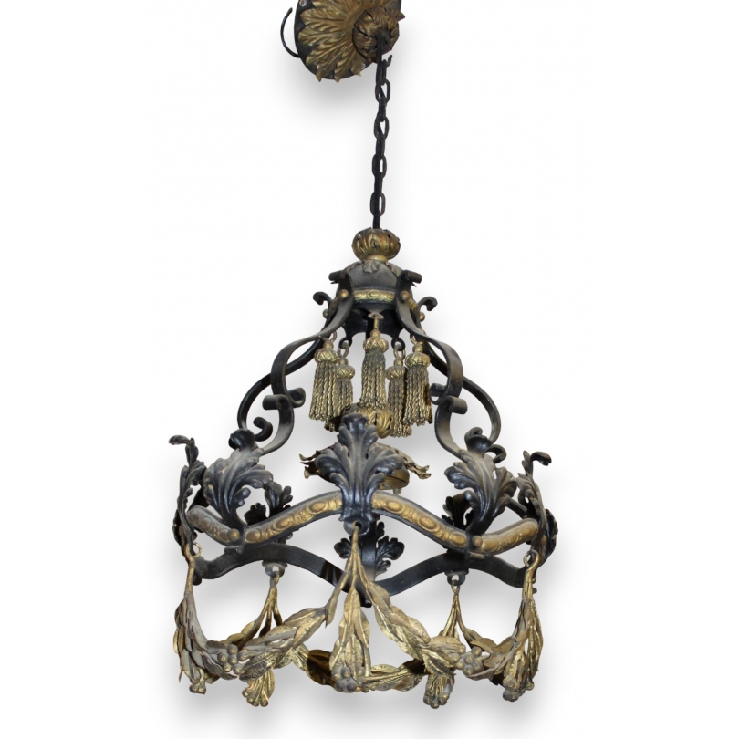 Lustre en fer forgé lauriers et flocs