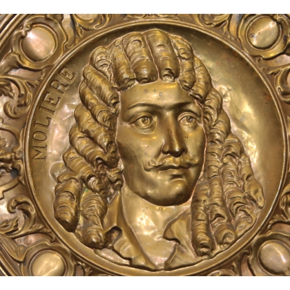 "Molière" embossed brass dish