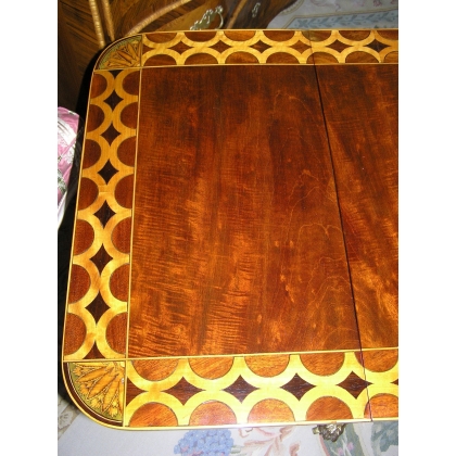  Sofa Table à abattants marquetterie de croisillons sur  Moinat SA  - Antiquités décoration