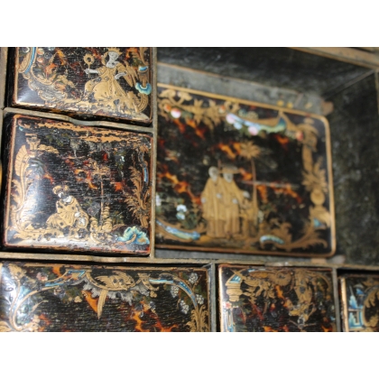 Black lacquer box with gold Chinese decoration