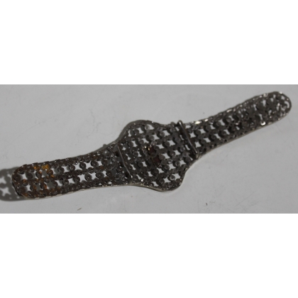 Metal belt buckle with diamond-effect design