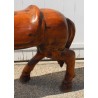 Cheval en bois sculpté verni