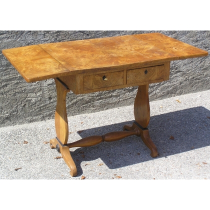  Table à abattants, 2 tiroirs. sur  Moinat SA  - Antiquités décoration