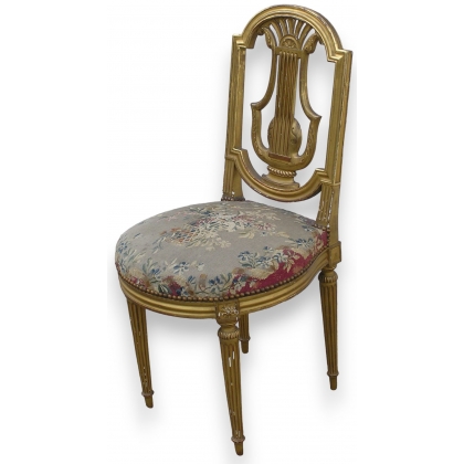 Chaise \"Lyre\" style Louis XVI.