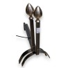 Paire de chenets en fonte pigne en bronze
