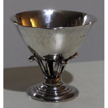 Coupe sur pied N° 17 par Georg JENSEN