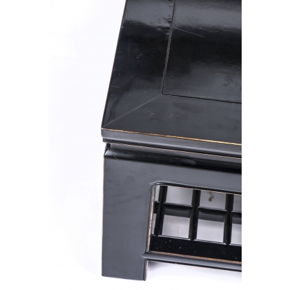 Table basse rectangulaire en bois laqué noir