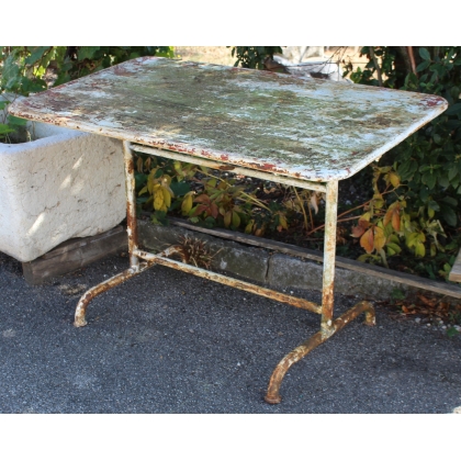 Rectangular table made of white-painted iron