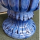 Vase en terre cuite vernissée bleue