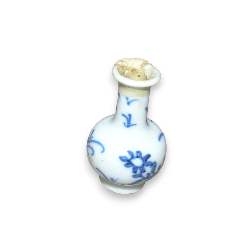 Vase miniature en porcelaine de Chine