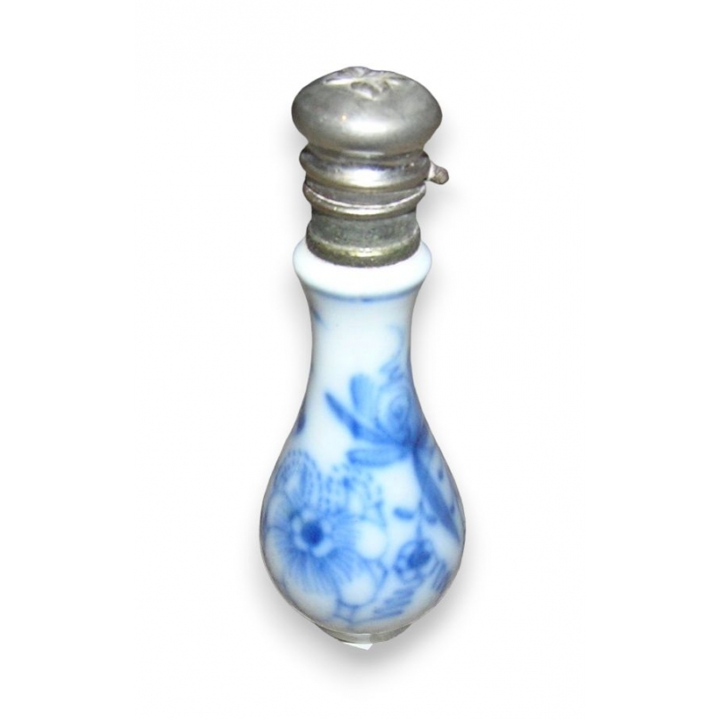 Vase miniature en porcelaine de Chine, bouchon