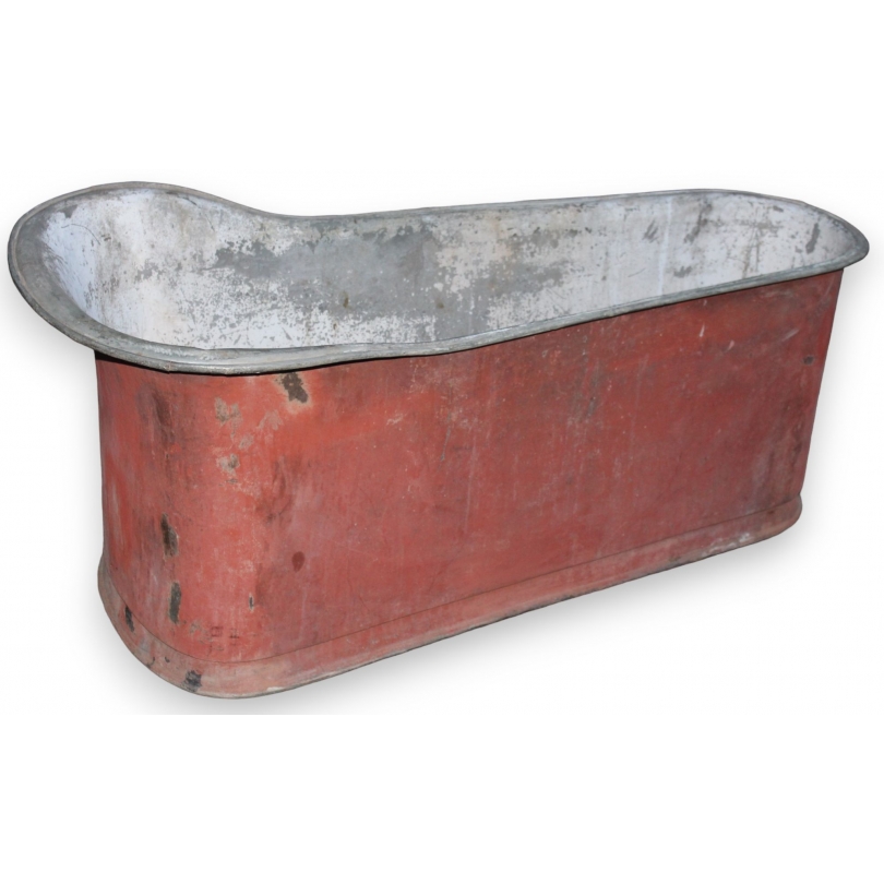 Red-painted tin-plated copper bath
