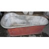 Red-painted tin-plated copper bath