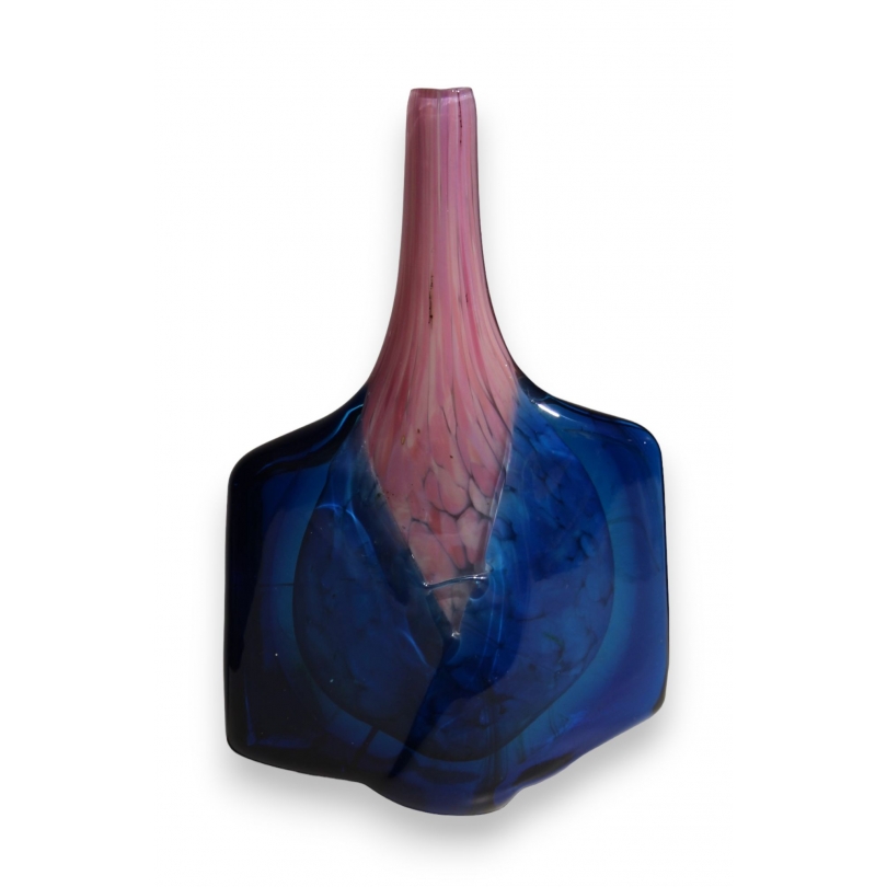 Vase en verre bleu et rose signé MDINA 1987