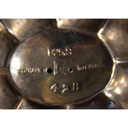 Coupelle ovale sur pied en argent par Georg JENSEN