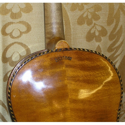  Violon avec étui signé Stainer sur  Moinat SA  - Antiquités décoration
