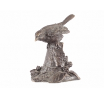 Moineau sur une souche en bronze