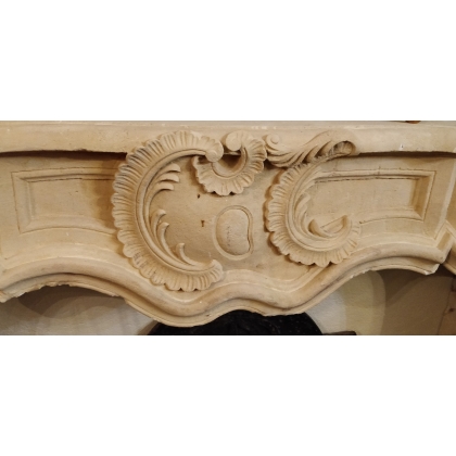 Stylised limestone fireplace by Moinat SA – Antiques and home décor