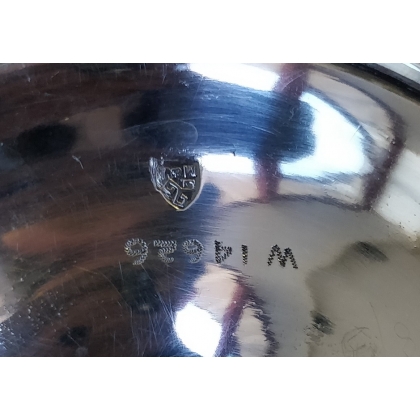  Coupe ronde sur pied, en métal argenté. sur  Moinat SA  - Antiquités décoration